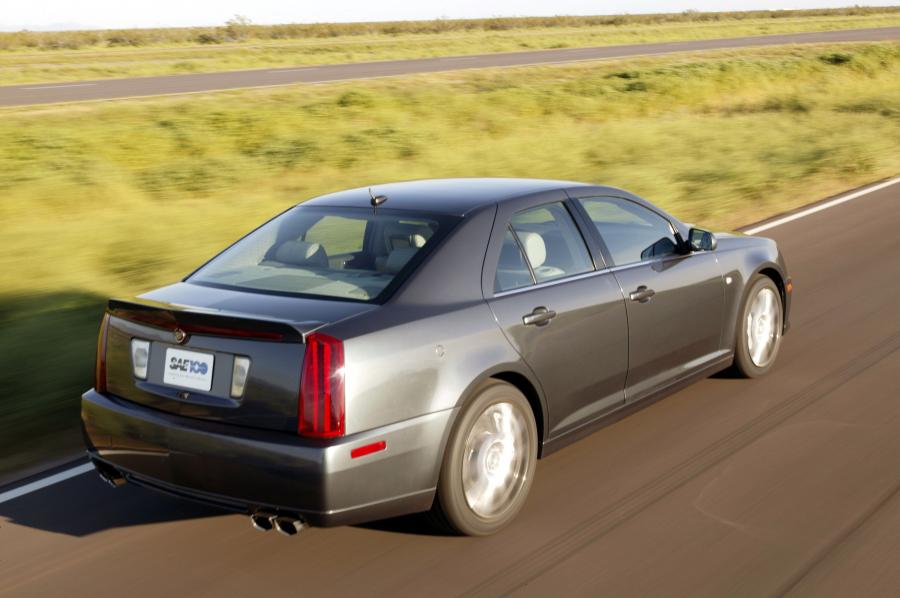  Cadillac STS SAE 100 2005 года  (фото 5 из 37)